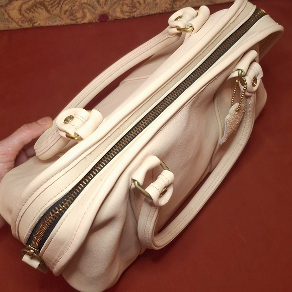 SOLD - NIB! Coach 4055 Vintage Leather Soft Satchel Bag in Bone - Picture 7 of 12